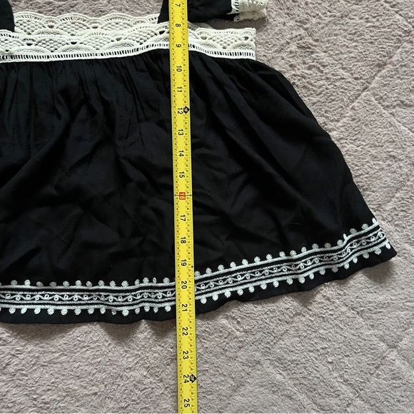 NWT Band of the Free Embroidered Lace Square Neck Blouse Women’s Size XS - Picture 4 of 5